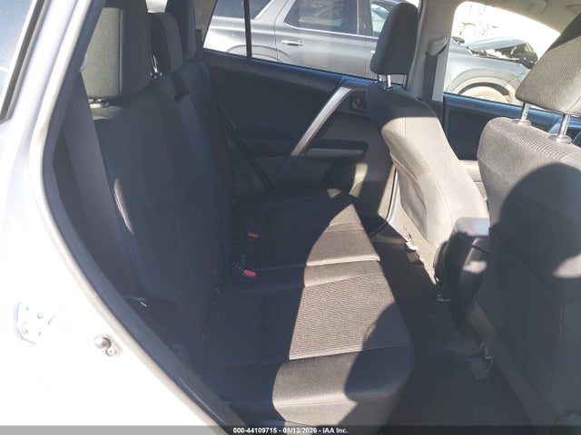 JTMBFREV3JJ258766 Toyota RAV4 LE
