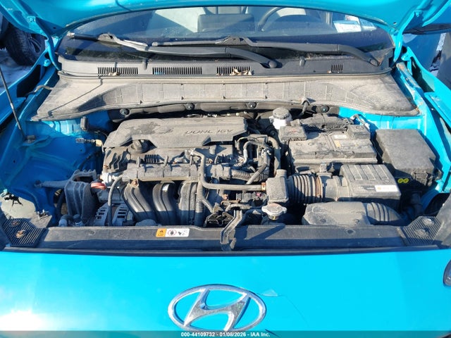 44109732 :رقم المزاد ، KM8K6CAB5NU878883 vin ، 2022 Hyundai Kona Sel مزاد بيع