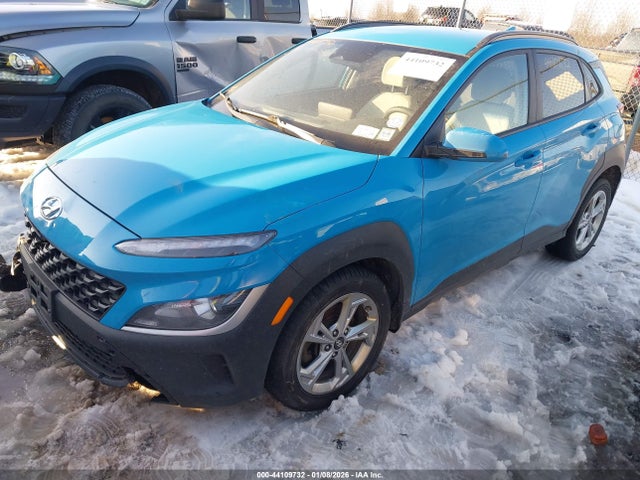 44109732 :رقم المزاد ، KM8K6CAB5NU878883 vin ، 2022 Hyundai Kona Sel مزاد بيع