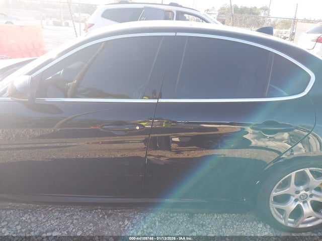Alfa Romeo Giulia Ti Rwd 2018 ZARFAECN3J7577583 Image 14