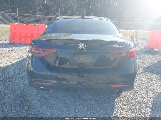 Alfa Romeo Giulia Ti Rwd 2018 ZARFAECN3J7577583 Image 16