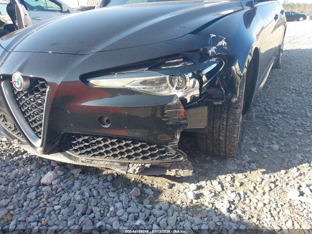 Alfa Romeo Giulia Ti Rwd 2018 ZARFAECN3J7577583 Image 6
