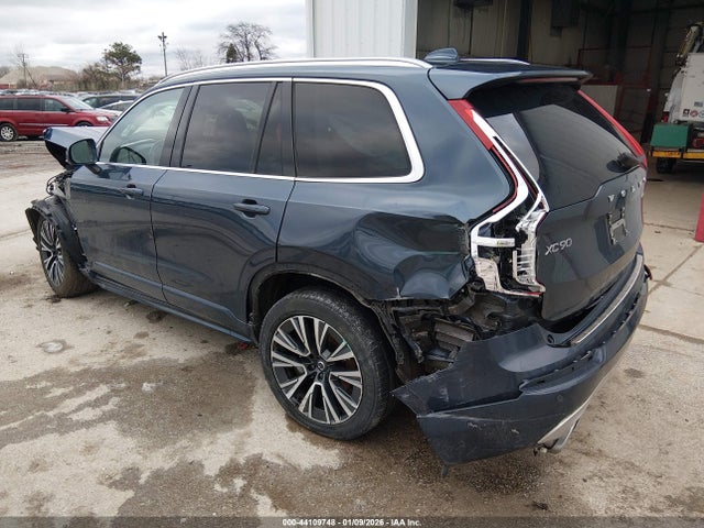 2021 Volvo Xc90 T5 Momentum 7 Passenger მანქანა იყიდება აუქციონზე, vin: YV4102PK1M1715051, აუქციონის ნომერი: 44109748