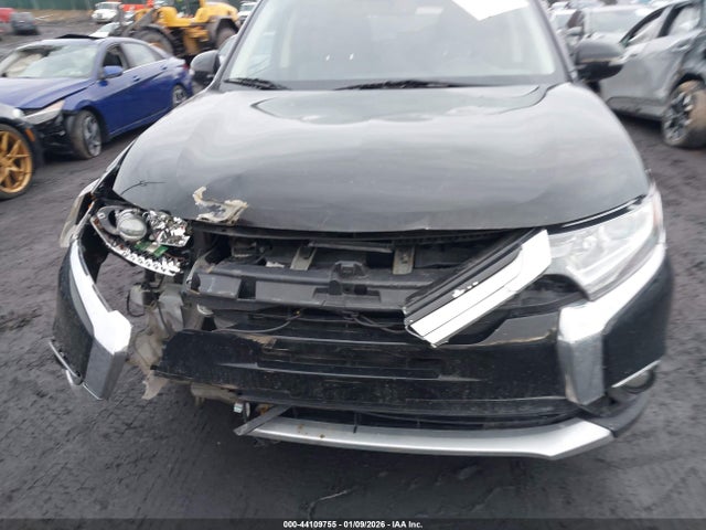 2017 MITSUBISHI OUTLANDER JA4AZ3A38HZ061036 Photo 5