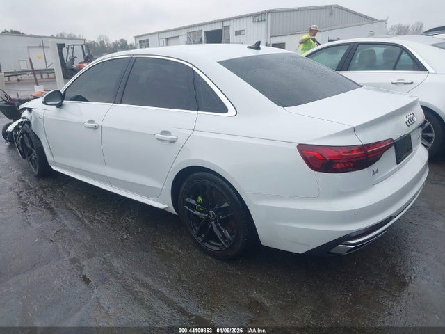 Aukcja sprzedaży 2022 Audi A4 Premium Plus 45 Tfsi S Line Quattro S Tronic, vin: WAUEAAF45NN014129, numer aukcji: 44109853