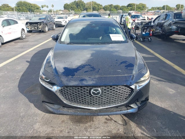 44109905 :رقم المزاد ، 3MZBPABL5MM203757 vin ، 2021 Mazda Mazda3 مزاد بيع