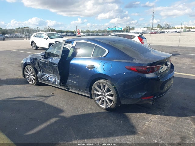 44109905 :رقم المزاد ، 3MZBPABL5MM203757 vin ، 2021 Mazda Mazda3 مزاد بيع