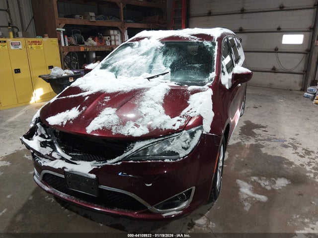 2018 Chrysler Pacifica Touring L მანქანა იყიდება აუქციონზე, vin: 2C4RC1BG6JR194104, აუქციონის ნომერი: 44109922