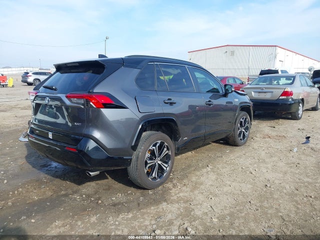 2024 TOYOTA RAV4 PRIME JTMEB3FV9RD198667 Photo 3
