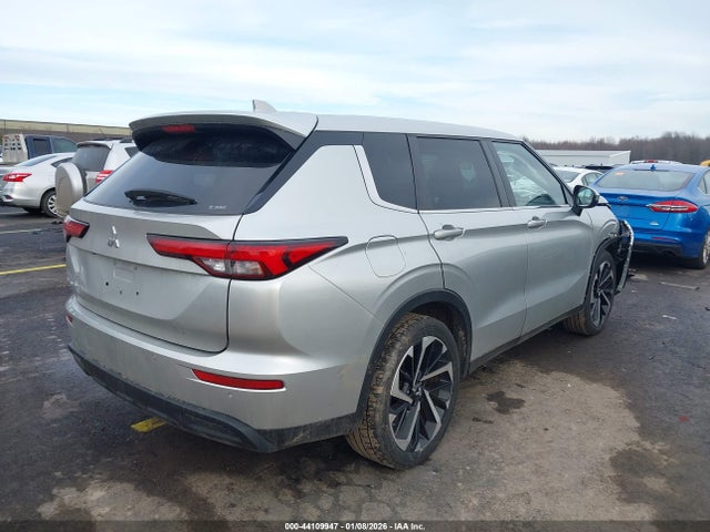 2022 MITSUBISHI OUTLANDER JA4J4TA80NZ033625 Photo 3