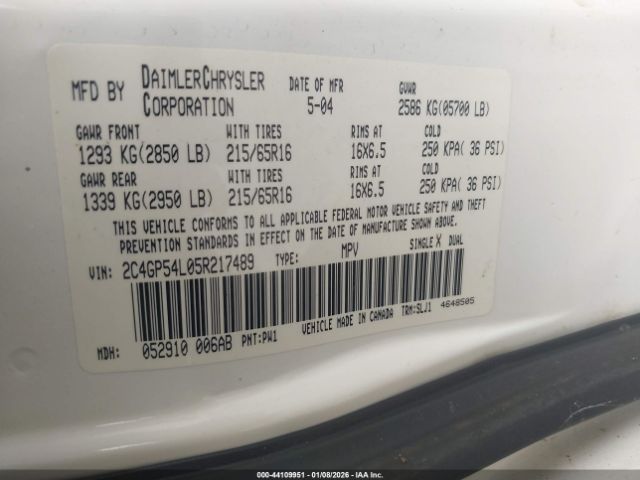 2005 CHRYSLER TOWN & COUNTRY 2C4GP54L05R217489 Photo 8