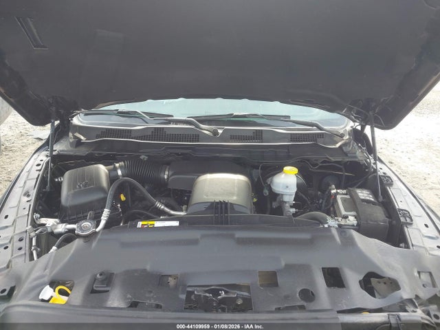 1C6RR6LG6RS156139 RAM 1500 Classic Warlock 4x2 5&#039;7 Box