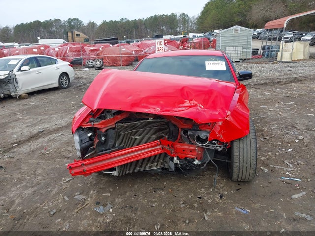 1ZVBP8AM7E5309198 Ford Mustang V6
