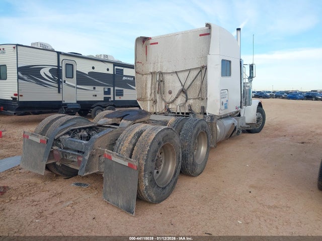 Продажа на аукционе авто 2004 Peterbilt 379, vin: 1XP5DB9X14N834811, номер лота: 44110039