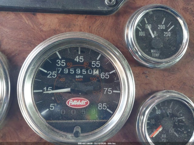 Продажа на аукционе авто 2004 Peterbilt 379, vin: 1XP5DB9X14N834811, номер лота: 44110039