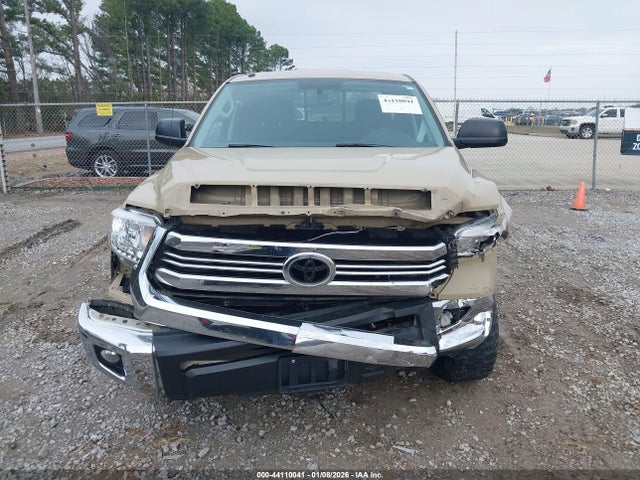 5TFUW5F16HX603597 Toyota Tundra Sr5 5.7l V8