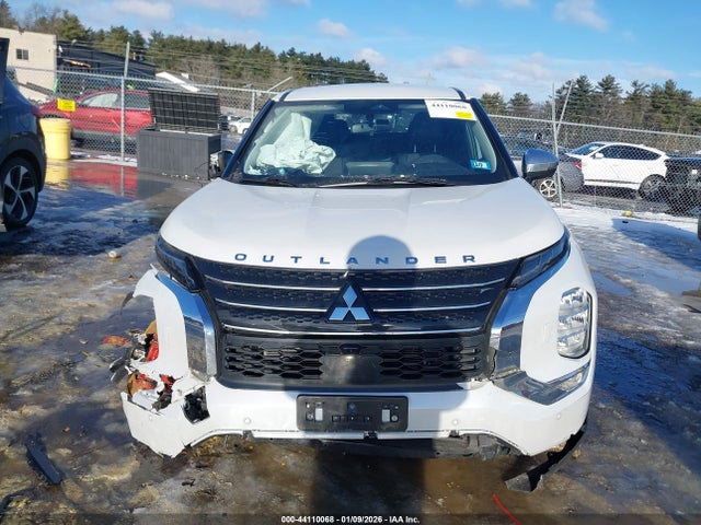 Продаж на аукціоні авто 2022 Mitsubishi Outlander, vin: JA4J4UA87NZ031067, номер лоту: 44110068