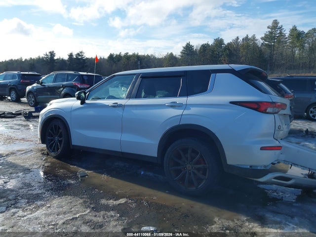 Продаж на аукціоні авто 2022 Mitsubishi Outlander, vin: JA4J4UA87NZ031067, номер лоту: 44110068
