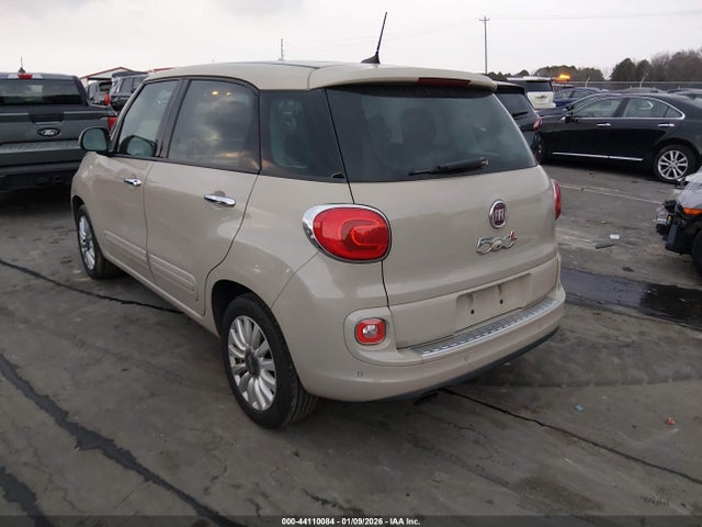 2017 FIAT 500L ZFBCFAAHXHZ040103 Photo 2