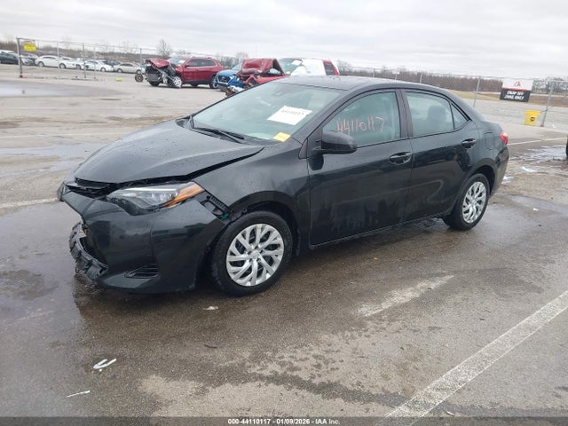 2017 TOYOTA COROLLA 2T1BURHE1HC938589 Photo 1