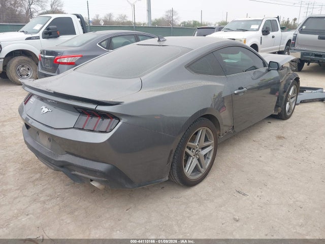 Ford Mustang Ecoboost Fastback 2024 1FA6P8TH7R5113990 Image 4