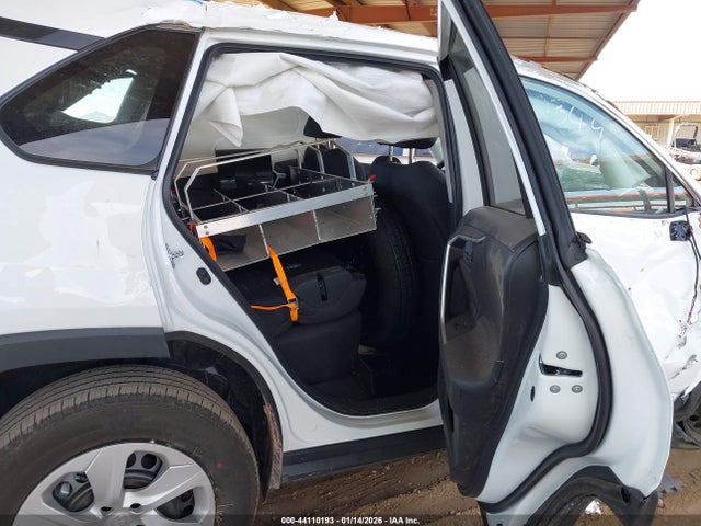 Toyota RAV4 LE 2025 2T3K1RFV3SW425594 Image 8