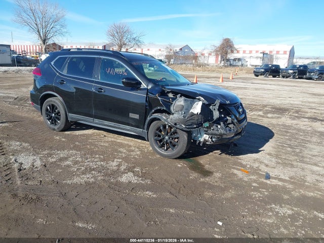Nissan ROGUE SV 2017 5N1AT2MV1HC759002 main image