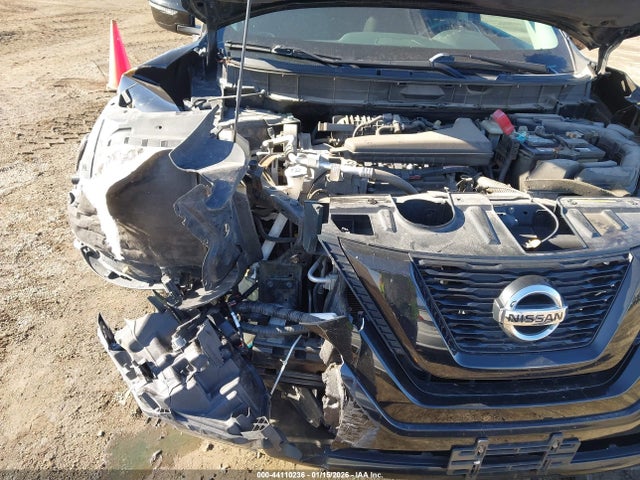 Nissan ROGUE SV 2017 5N1AT2MV1HC759002 Image 6