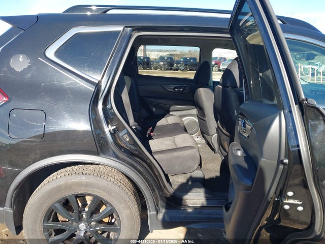 Nissan ROGUE SV 2017 5N1AT2MV1HC759002 Image 8