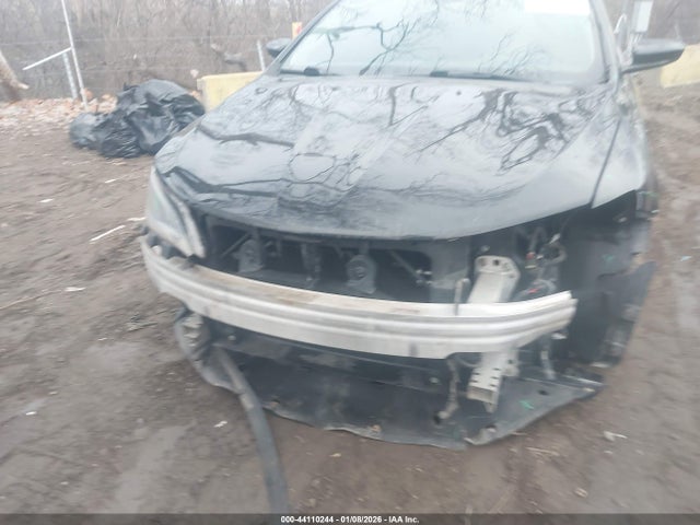 44110244 :رقم المزاد ، 1C3CCCAB3FN642458 vin ، 2015 Chrysler 200 Limited مزاد بيع
