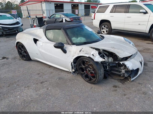 Alfa Romeo 4c Spider 2018 ZARBAAB42JM282492 Image 1
