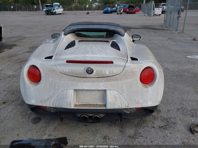 Alfa Romeo 4c Spider 2018 ZARBAAB42JM282492 Image 16