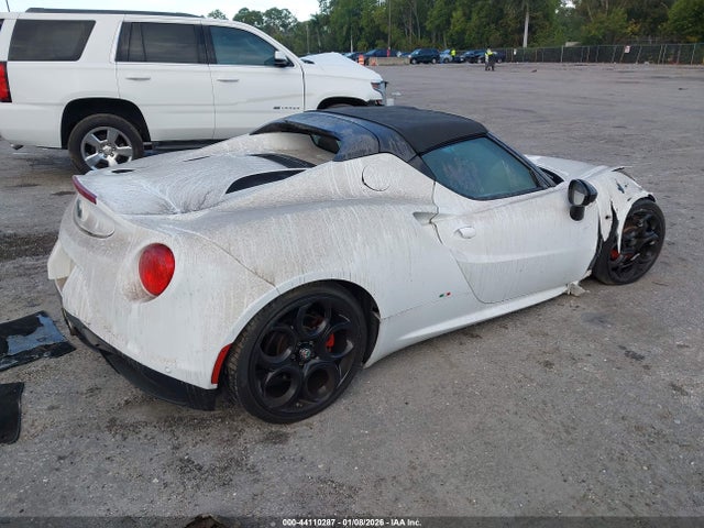 Alfa Romeo 4c Spider 2018 ZARBAAB42JM282492 Image 4