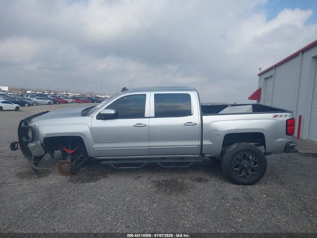 3GCUKREC1JG269964 Chevrolet Silverado 1500 2lt