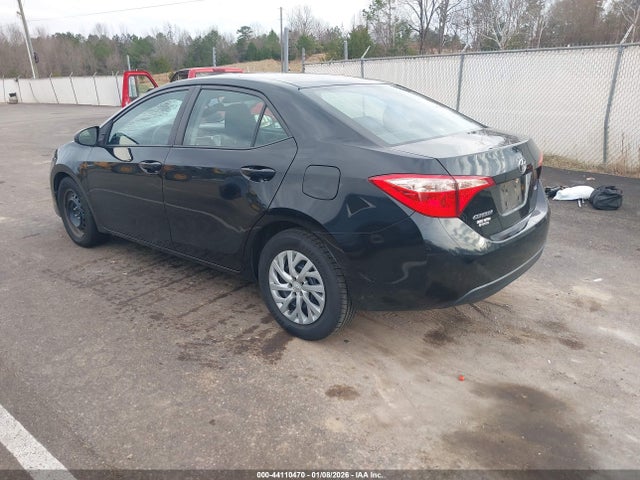 Toyota COROLLA LE 2018 2T1BURHE3JC076594 Image 3