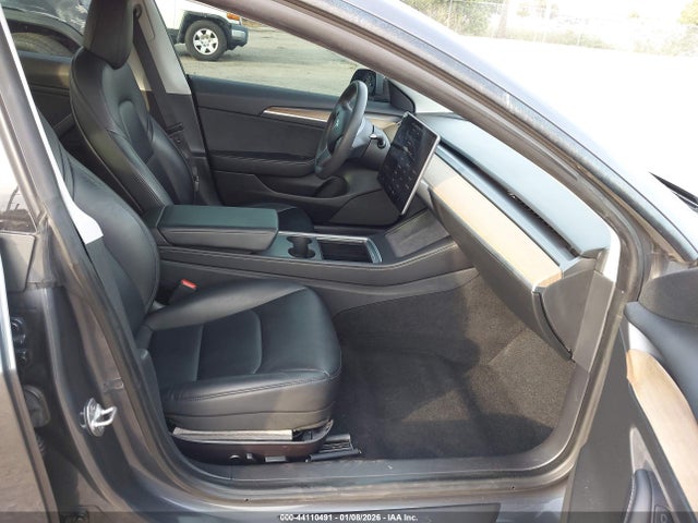 2021 TESLA MODEL 3 5YJ3E1EB8MF992202 Photo 4