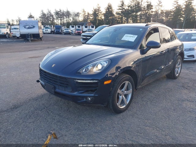 2017 PORSCHE MACAN WP1AA2A50HLB82752 Photo 1