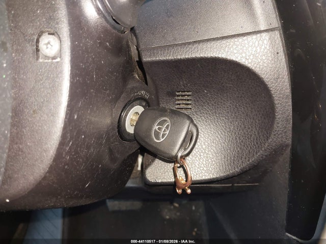2T1BURHE0JC013839 Toyota COROLLA LE