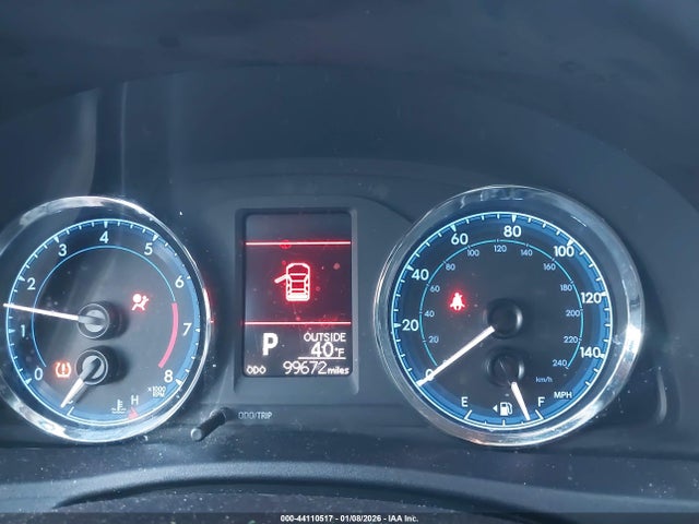 2T1BURHE0JC013839 Toyota COROLLA LE