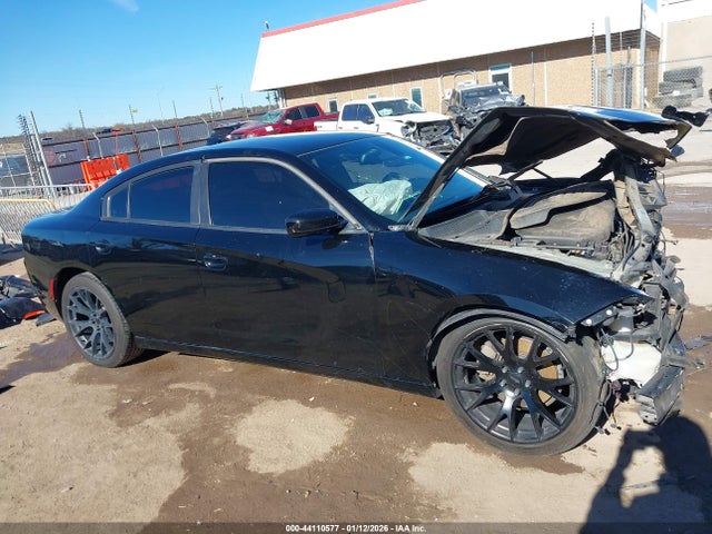 2015 Dodge Charger Sxt მანქანა იყიდება აუქციონზე, vin: 2C3CDXHG8FH866971, აუქციონის ნომერი: 44110577