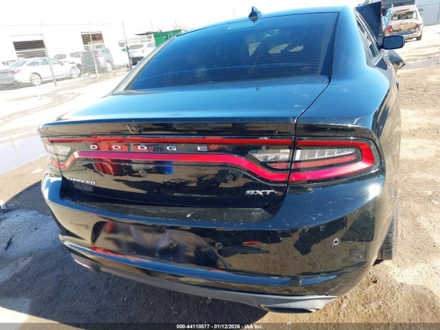 2015 Dodge Charger Sxt მანქანა იყიდება აუქციონზე, vin: 2C3CDXHG8FH866971, აუქციონის ნომერი: 44110577