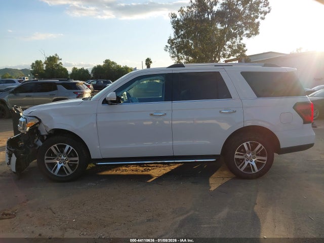 1FMJU2AT9NEA67490 Ford Expedition Limited