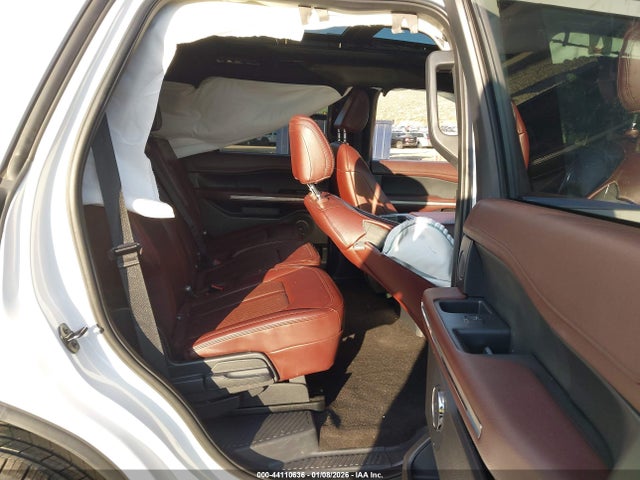 1FMJU2AT9NEA67490 Ford Expedition Limited