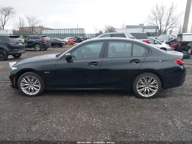 BMW 3 Series 330e Xdrive 2023 3MW39FS01P8D04647 Image 14