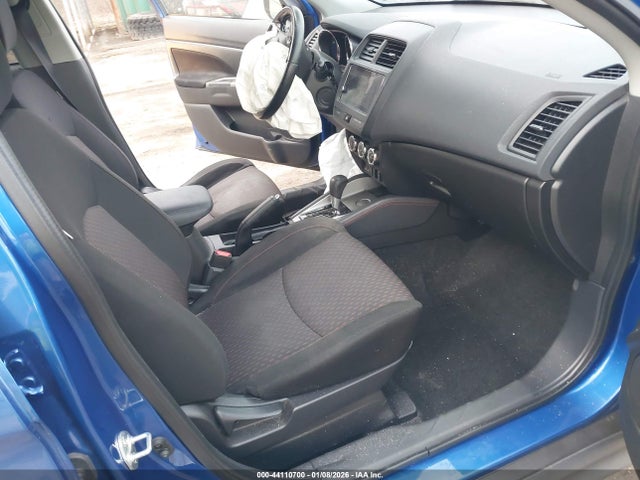 2019 MITSUBISHI OUTLANDER SPORT JA4AP4AU2KU028641 Photo 4