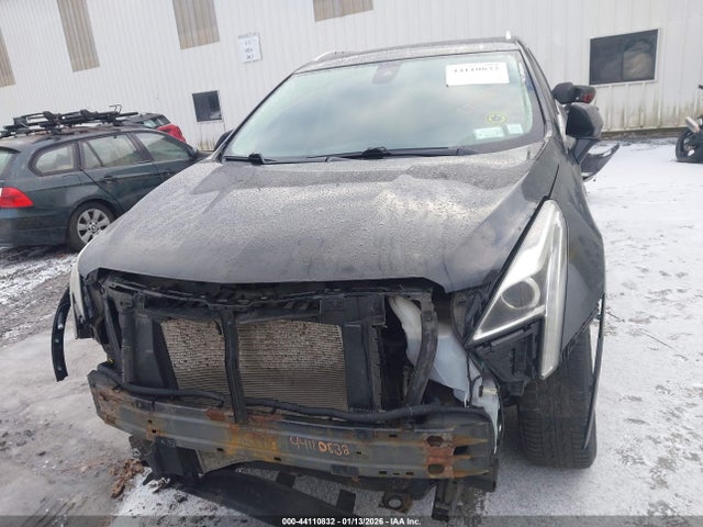 44110832 :رقم المزاد ، 1GYKNDRS5HZ304125 vin ، 2017 Cadillac Xt5 Luxury مزاد بيع