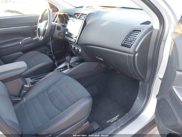 2025 MITSUBISHI OUTLANDER SPORT JA4ARUAU5SU009799 Photo 4