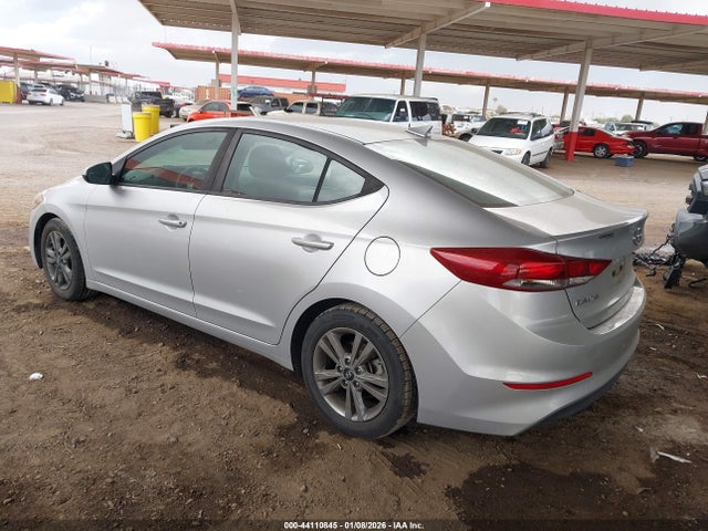 5NPD84LF0JH267791 Hyundai ELANTRA SEL