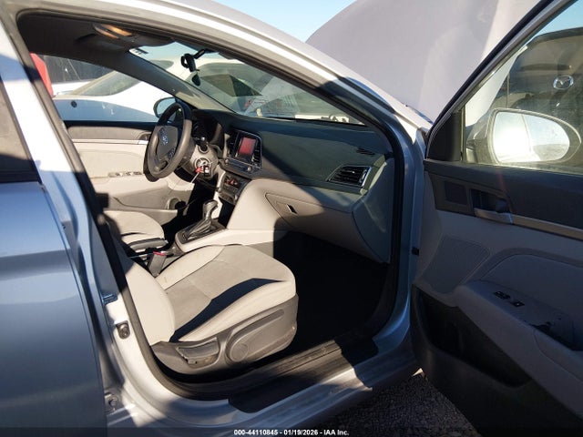5NPD84LF0JH267791 Hyundai ELANTRA SEL