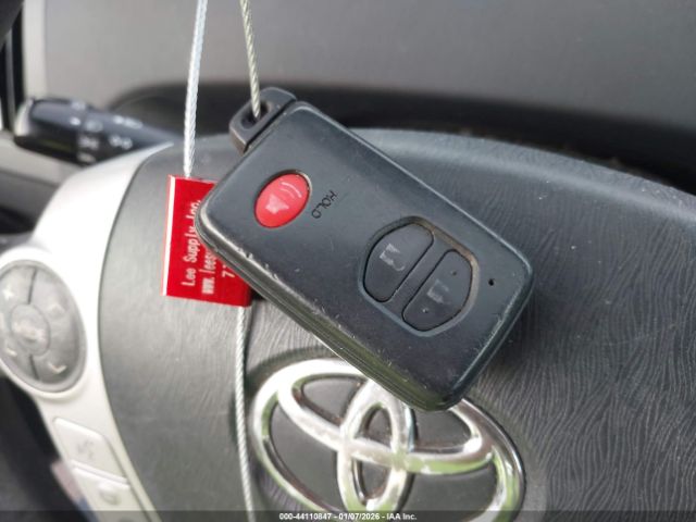 2015 TOYOTA PRIUS JTDKN3DU1F0395212 Photo 10